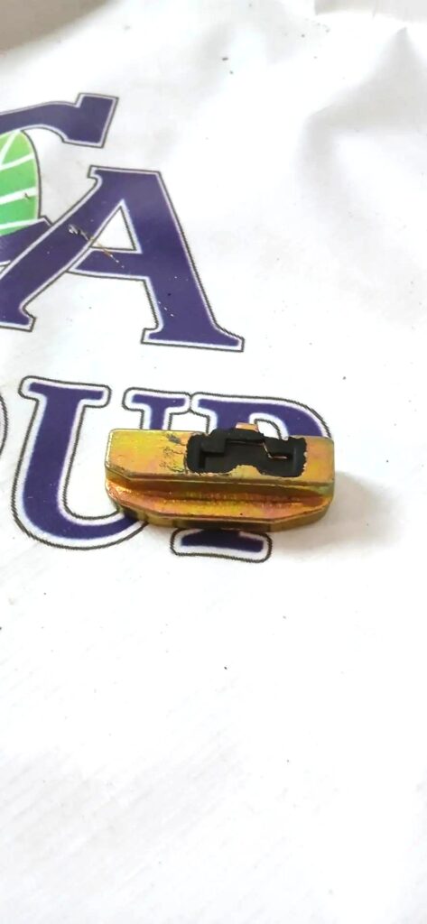 Палец коронки 220-9090 2209090 C090 CAT 320, артикул: 220-9090 2209090, бренд: CAT. PCAGROUP продажа запчастей на импортную спецтехнику.