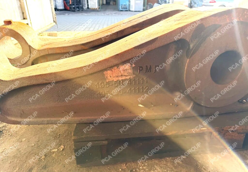 Рама поворотная Komatsu 195-50-41111 1955041111, артикул: 1955041111, бренд: . PCAGROUP продажа запчастей на импортную спецтехнику.