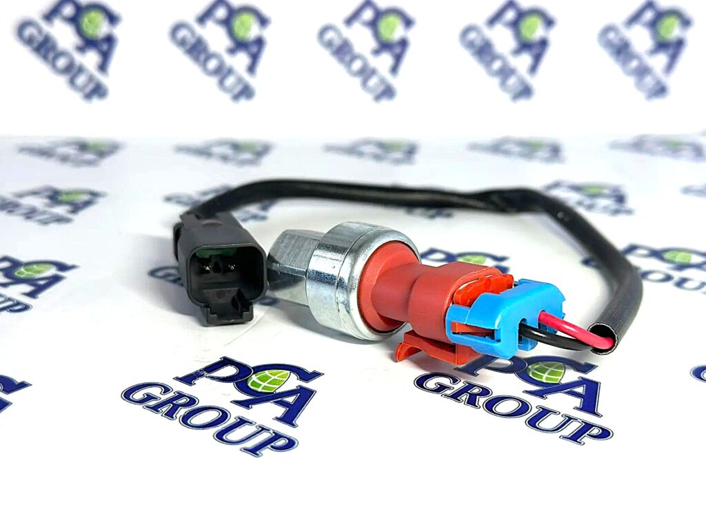 Датчик давления кондиционера 236-6923 2366923 CAT, артикул: 236-6923, бренд: CAT. PCAGROUP продажа запчастей на импортную спецтехнику.