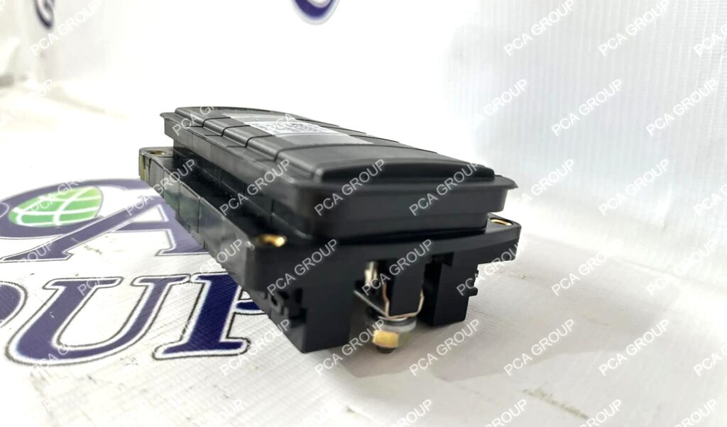 225-8553 2258553 Блок предохранителей CAT Caterpillar 422 428 432 434 442 444, артикул: 225-8553 2258553, бренд: CAT. PCAGROUP продажа запчастей на импортную спецтехнику.
